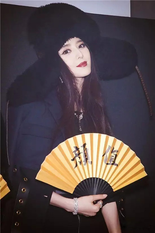 冬天帽子與發(fā)型怎么搭？保持不亂有絕招